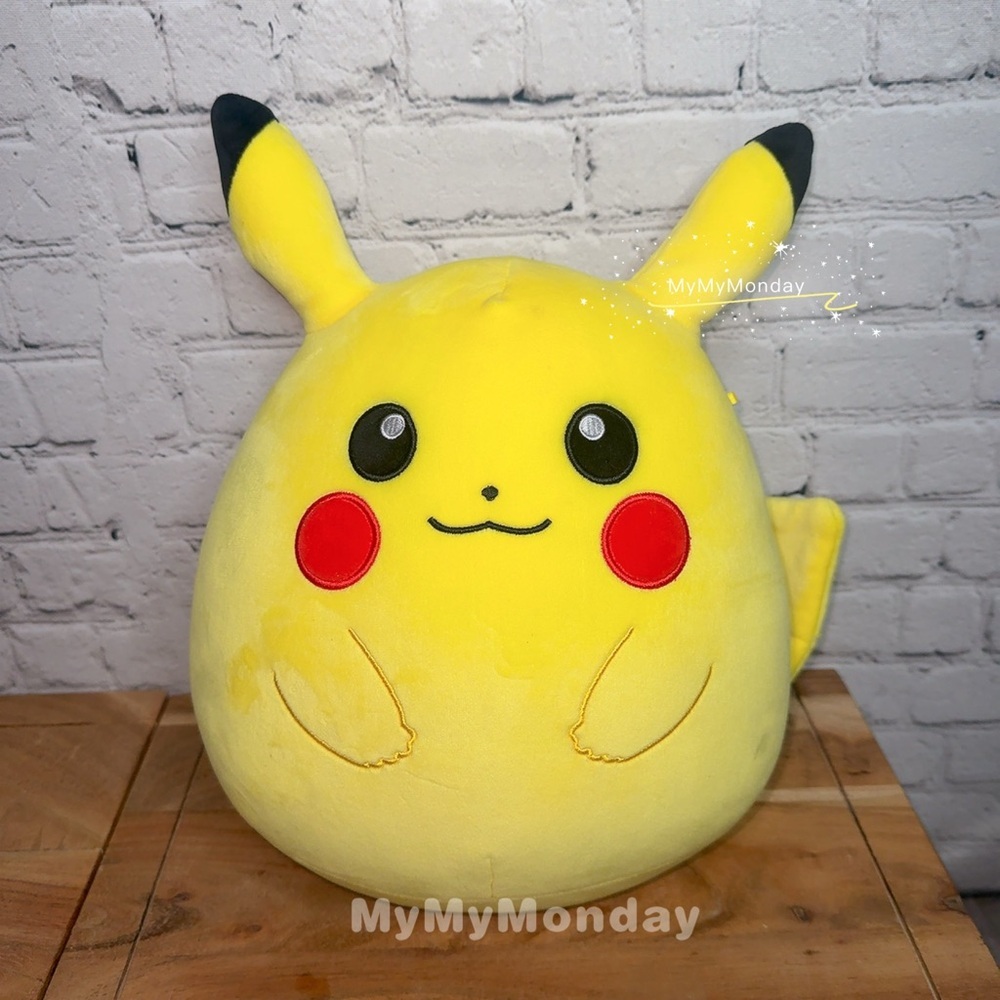 Squishmallow Pokémon Pikachu 10"